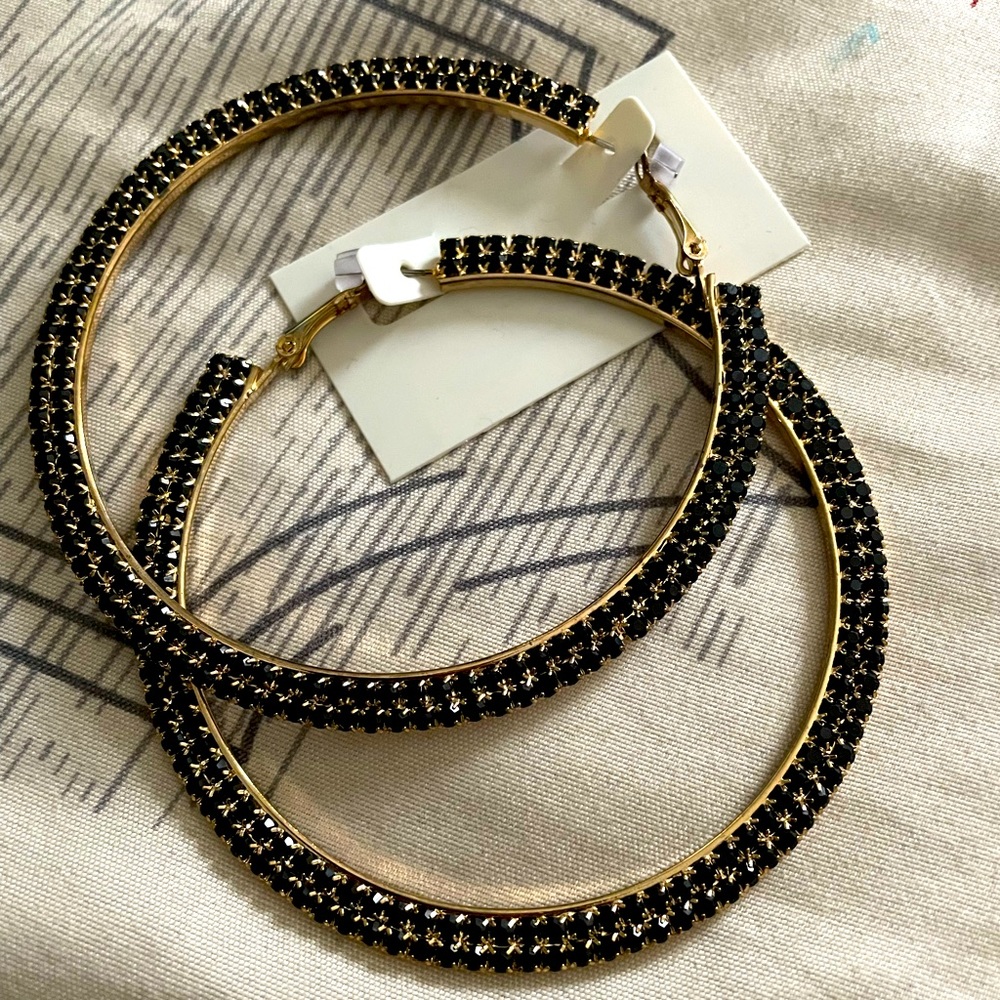 Sexy black hoops ready for the evening party life